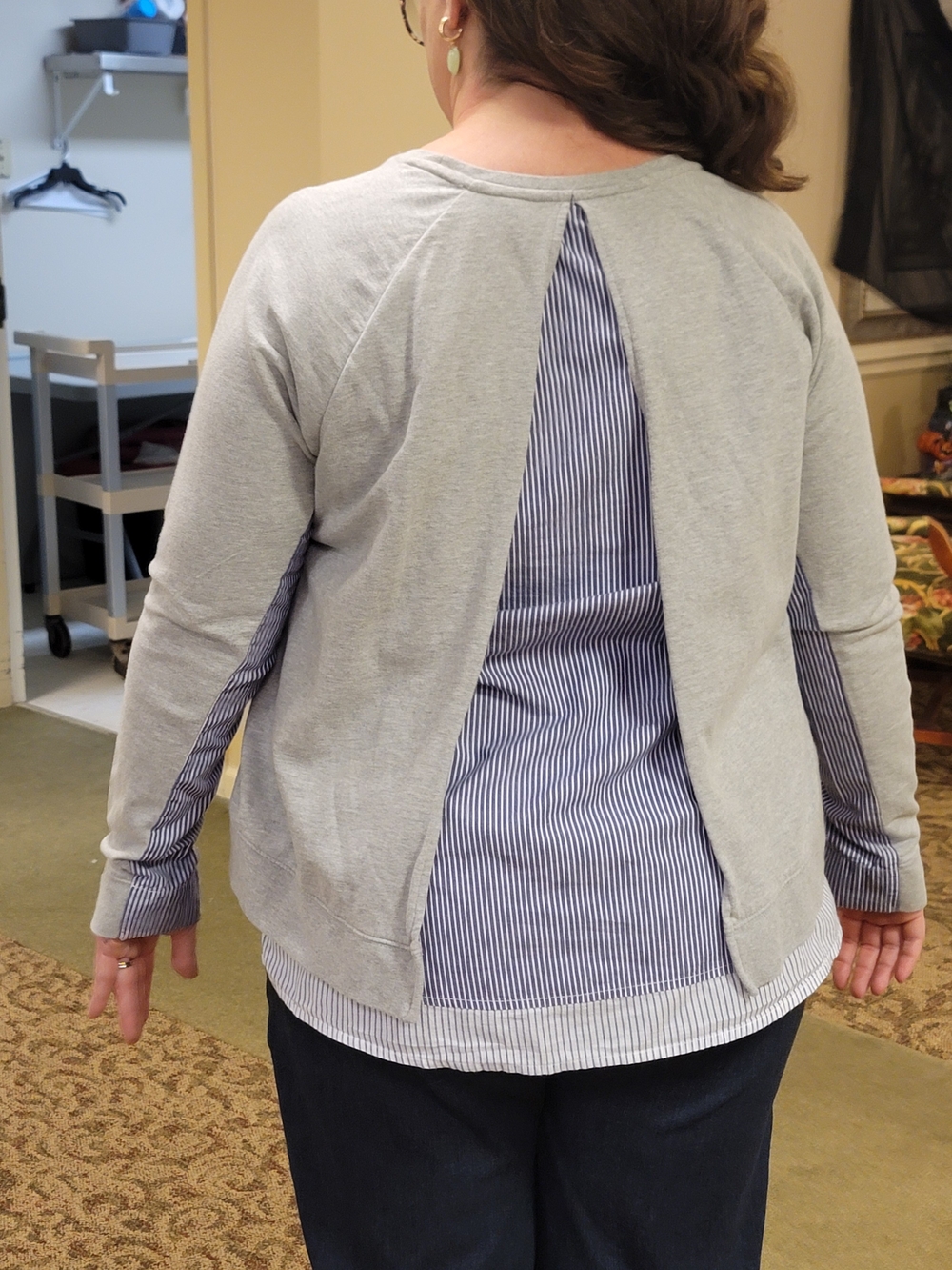 crown & ivy Gray Knit Top with Blue-White Striped Back